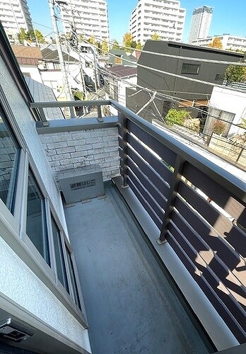 目黒区上目黒五丁目戸建 ３階バルコニー　※前回募集時2023年11月の写真