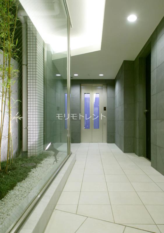 カスタリア菊川3階 エレベーターホール