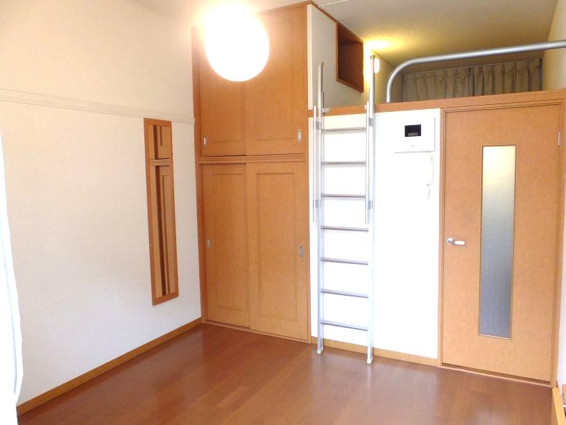 レオパレスｅｖｅｒｇｒｅｅｎ 掃除も簡単フローリング