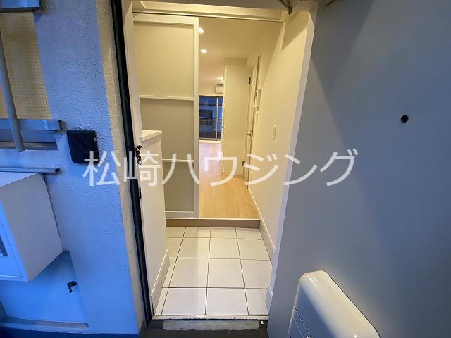 ＢＥＷＥＬプラス 玄関