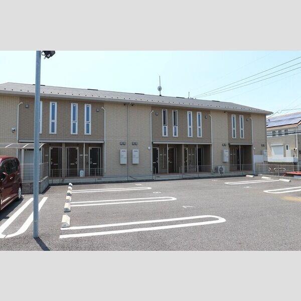 ラ・セゾンクレール 駐車場