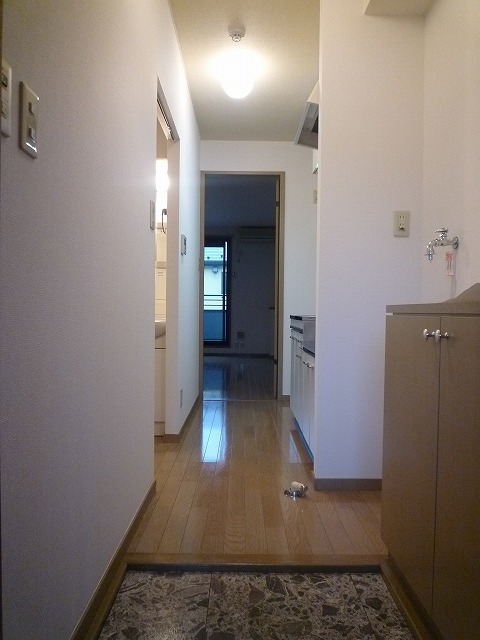 メゾンエスポワール 玄関