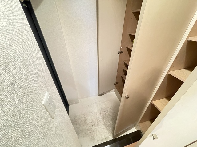 オーガスタ0101号室 玄関