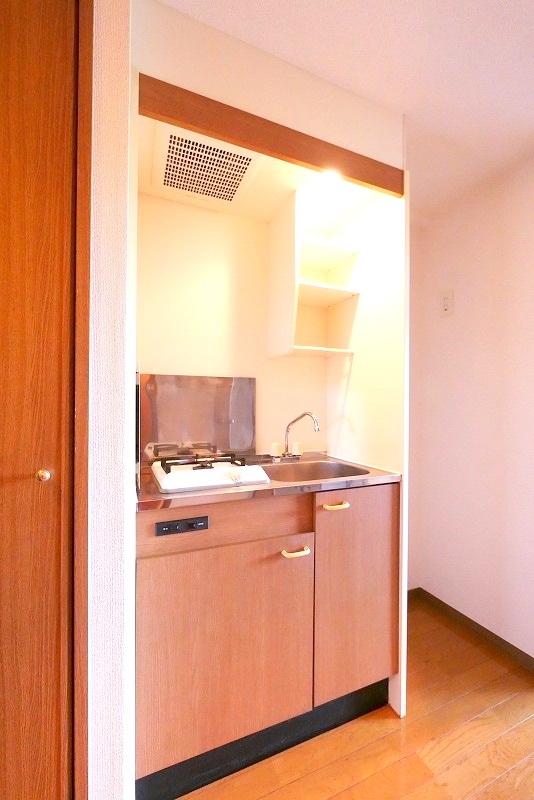 シンシア大森本町703号室 同建物別部屋の参考画像