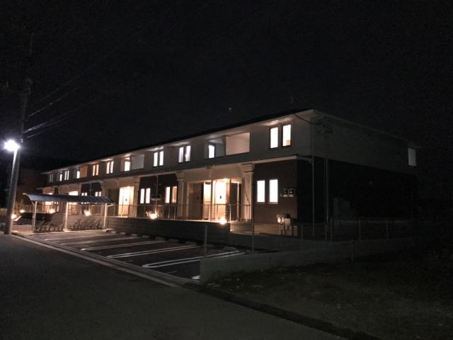 あすみが丘パレス 外観写真（夜）