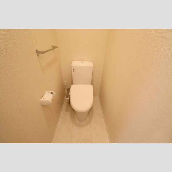 クレール藤沢Ⅲ105号室 温水洗浄暖房便座