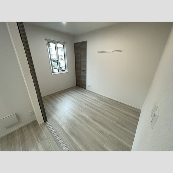 トリシア浦和102号室 洋室