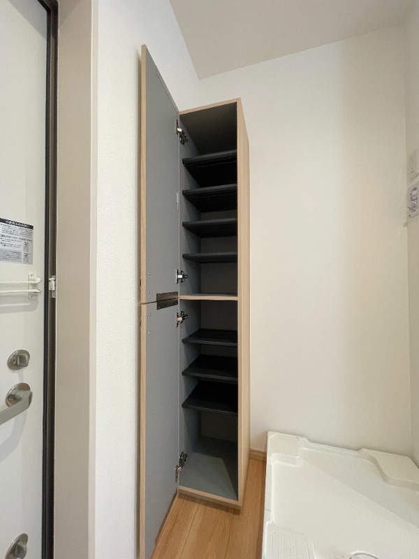 ルミナーレ1階 収納