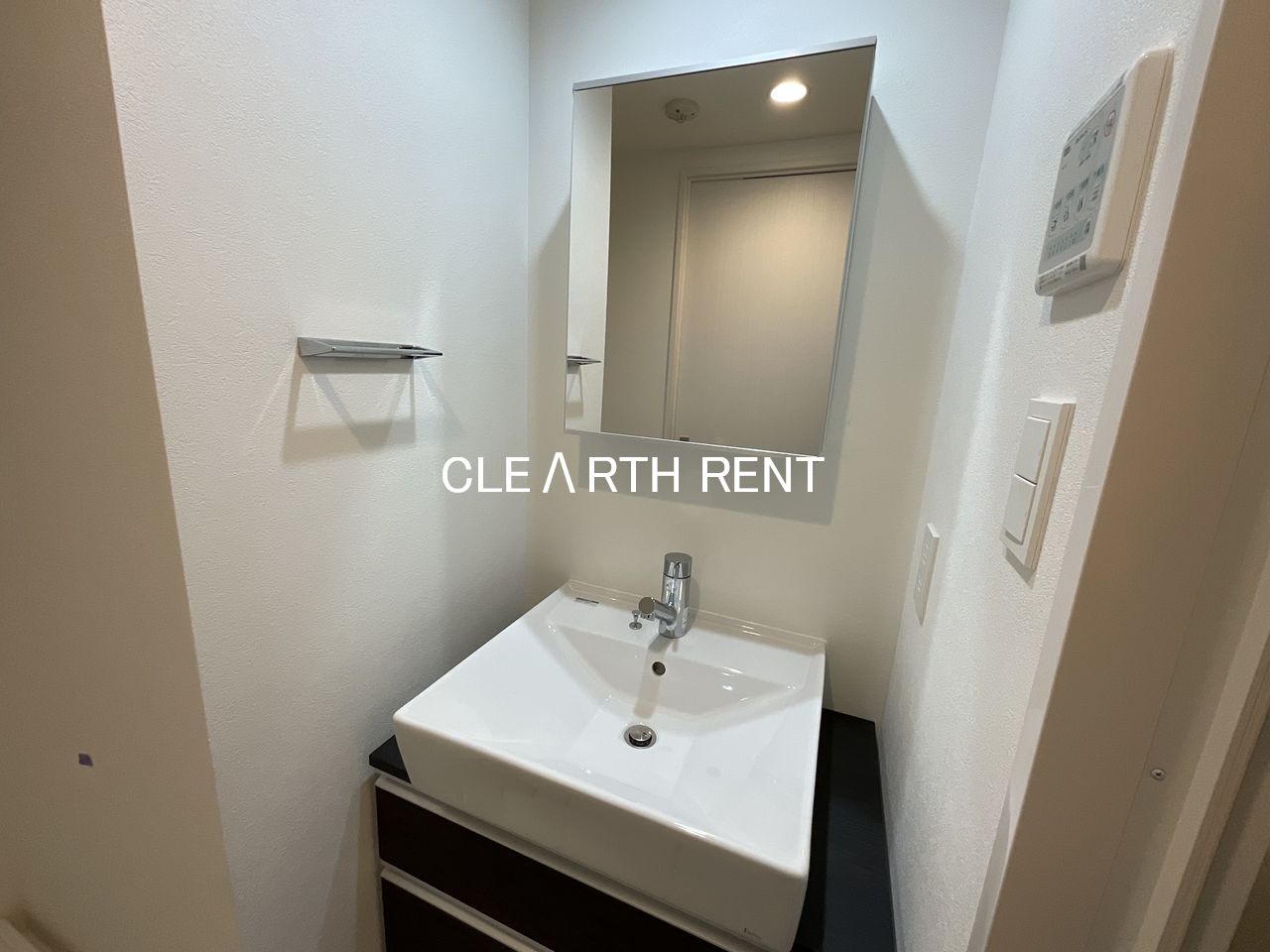 Ｐｒｉｍａｌ 石神井公園1階 朝の支度に便利な独立洗面台