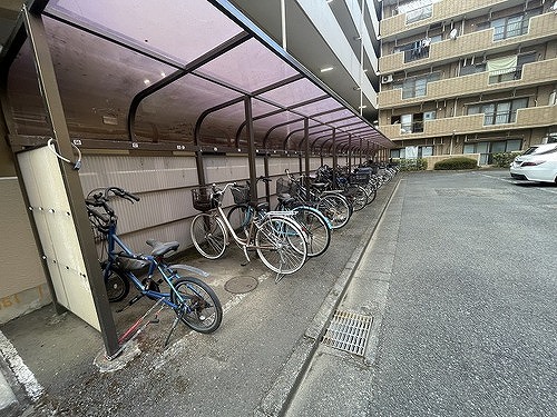 ＭＡＣ武蔵砂川コート2階 駐輪場　※2026年03月撮影