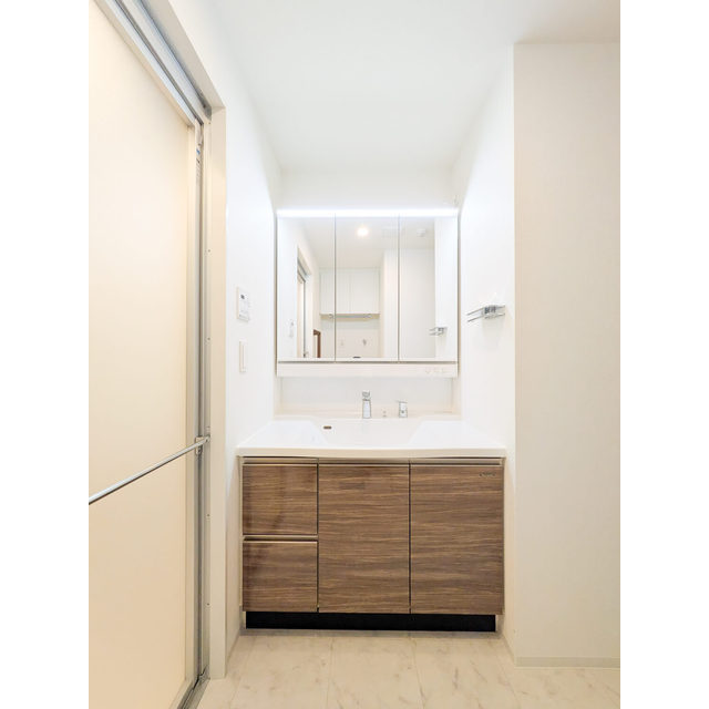 プライムガーデン若木0110号室 内観