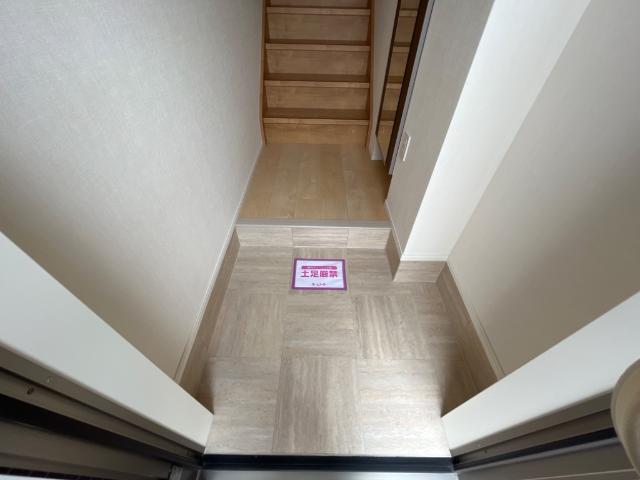 ラ・レコルト 玄関