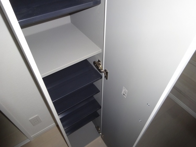 ＣＢ東川口フローラ2階 収納