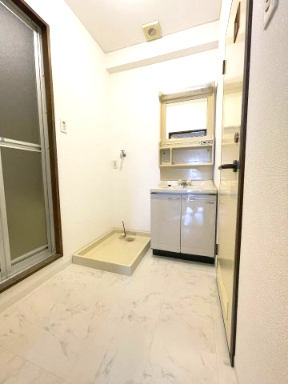 サンライズ薬園台205号室 洗面