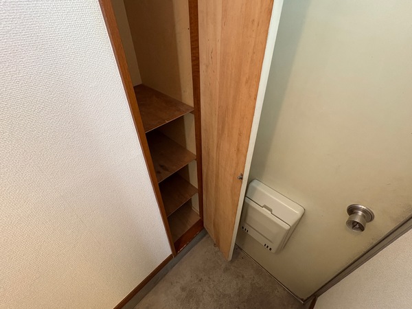 さいわいハイツ 玄関