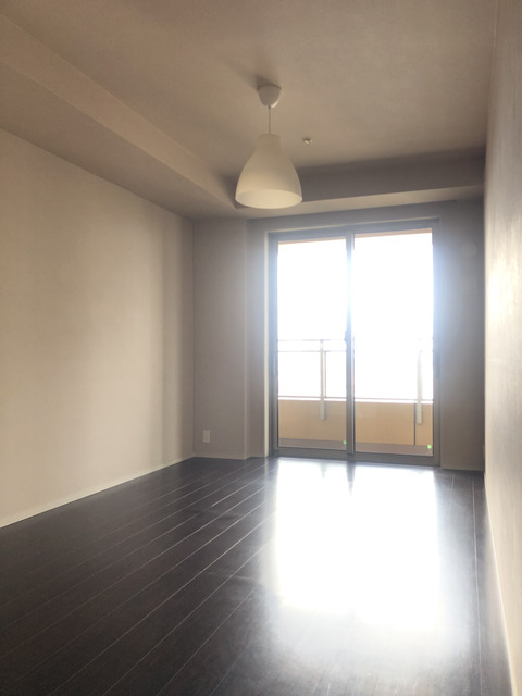 パークタワーグランスカイ2105号室 リビング