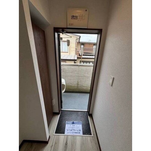 プランドール増尾台 玄関