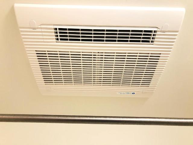 サンライズ・ガーデン201号室 浴室乾燥機