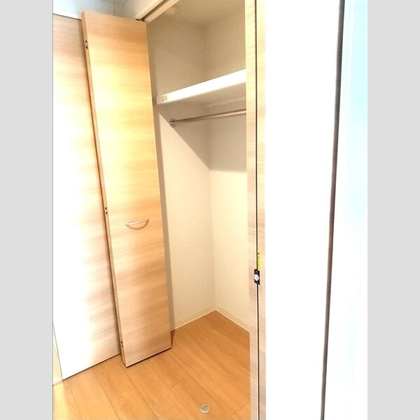 TRE LUCE横濱関内704号室 収納