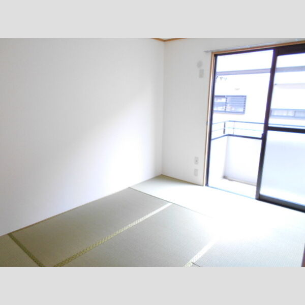 エミネンス　壱・弐番館1-103号室 和室