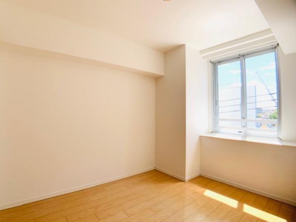 Ｂｒｉｌｌｉａ綱島ｉｄステーションフロント4階 リビング