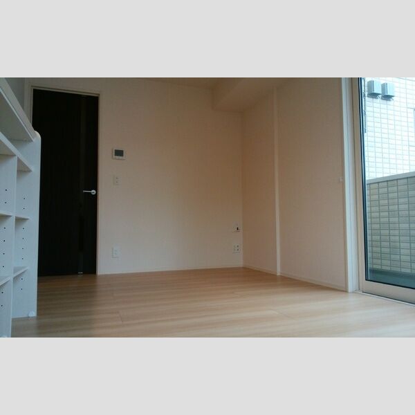 クイーンズ武蔵小杉　EAST103号室 同建物別部屋の参考画像