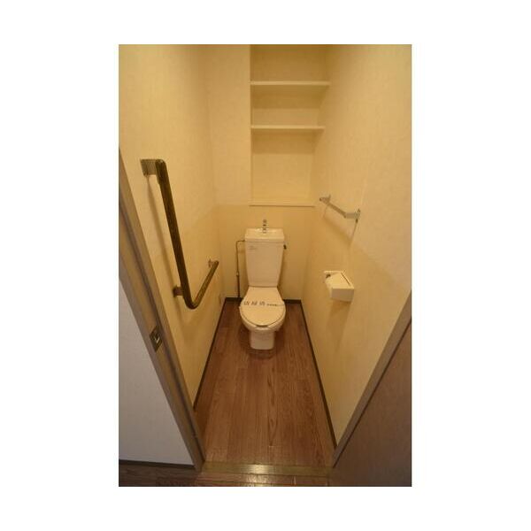 MYT・PARACIO203号室 トイレ