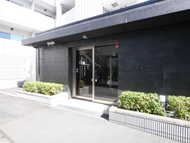 PREMIUM CUBE 中野2階 外観