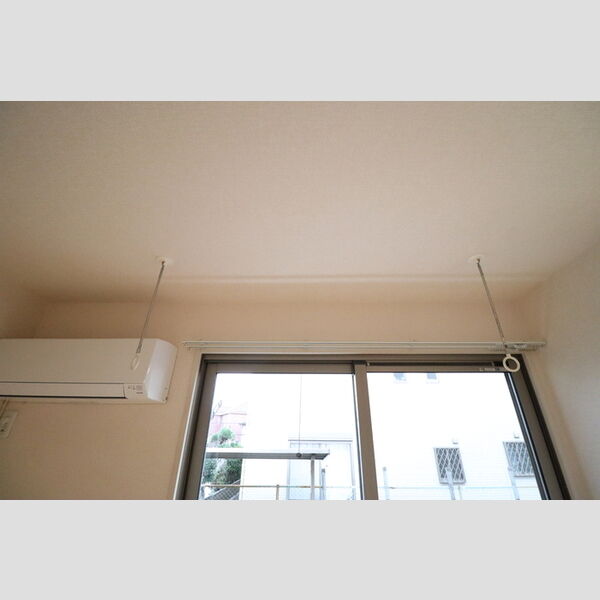 シリウス稲毛102号室 室内物干し