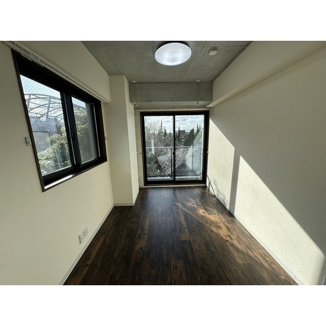 アトリエ八雲301号室 リビング