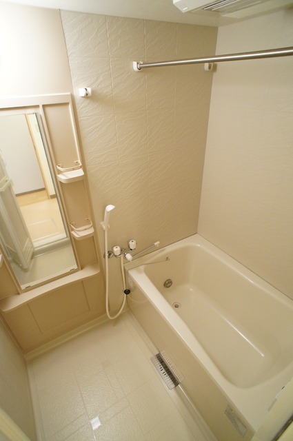 Ａｄａｇｉｏ バス（追炊き・浴室乾燥機付いてます！）