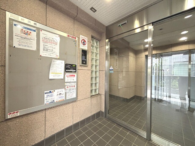 スカイコート文京小石川2階 エントランス