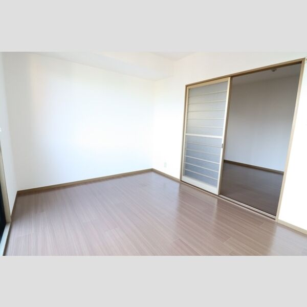 エコーハイツマルオカ305号室 洋室