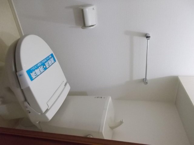 エスポワール105号室 トイレです。