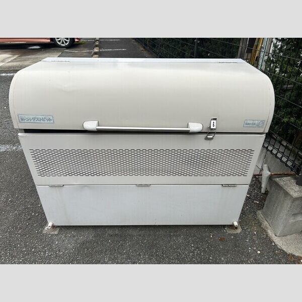 シャルマン上山201号室 ゴミステーション