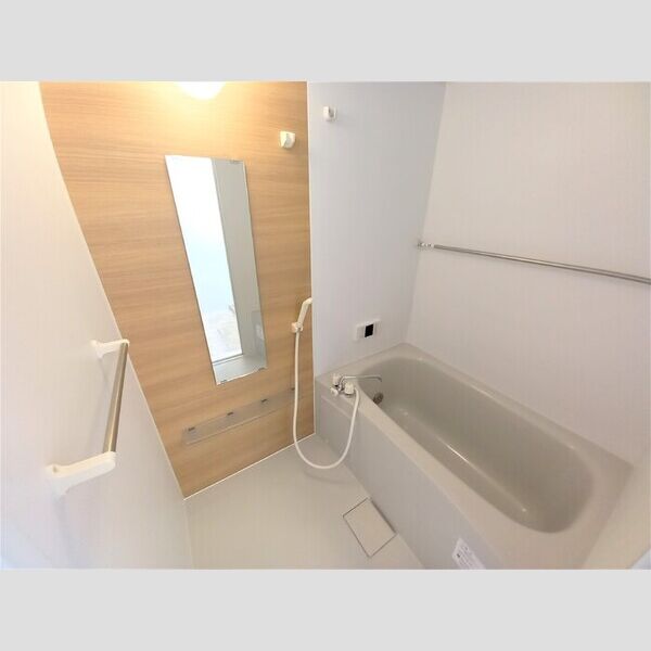 アルバ・グラート　B105号室 同建物別部屋の参考画像