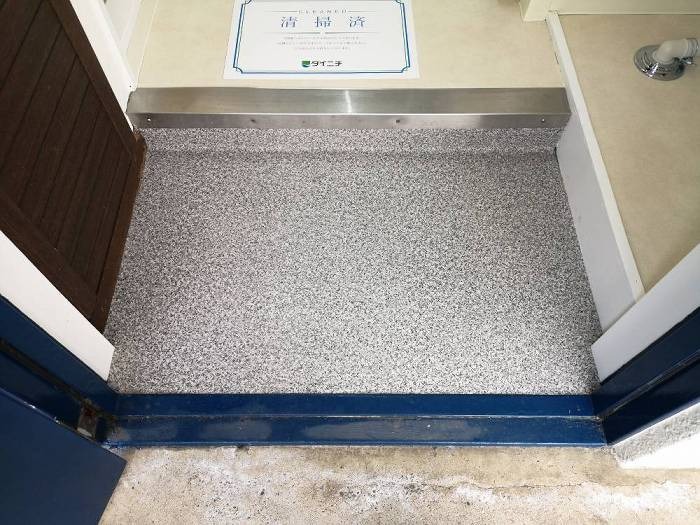 コスモハウスＢ－６(B-006) 玄関