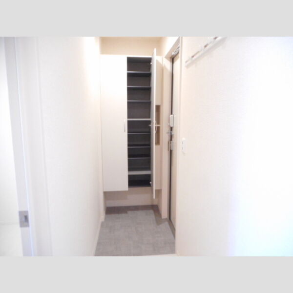 ウィン行徳 トールシューズBOX