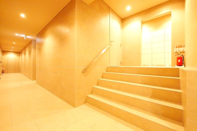 PREMIUM CUBE G 北新宿DEUX2階 外観