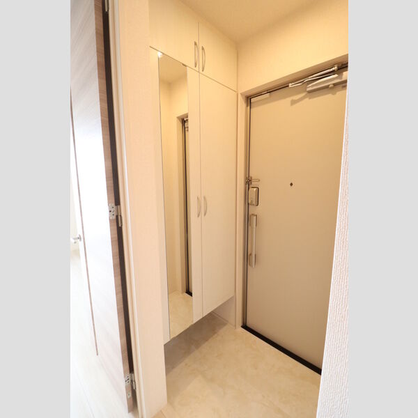 パークサイドSOGA 玄関