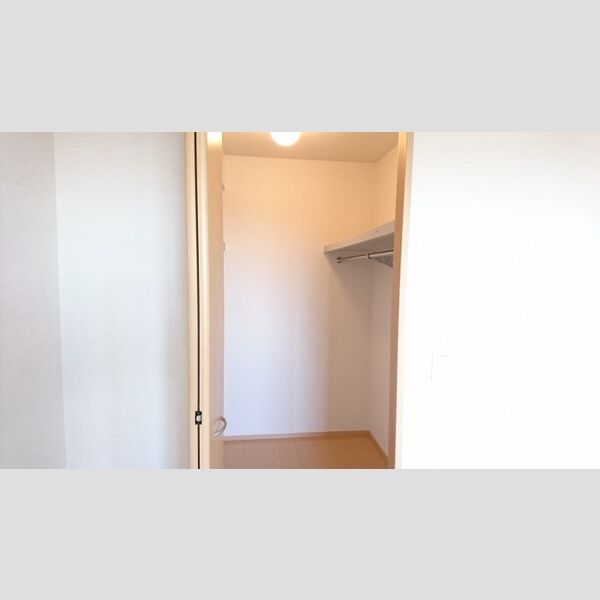 レジデンスSK ウォークインクローゼット