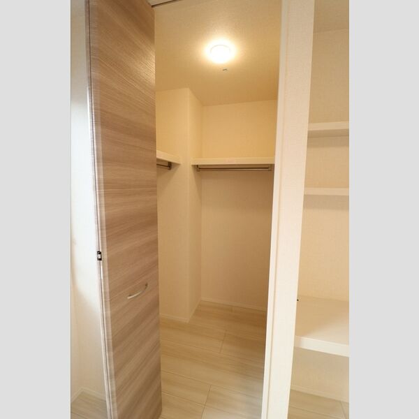 レセア花小金井 クローゼット