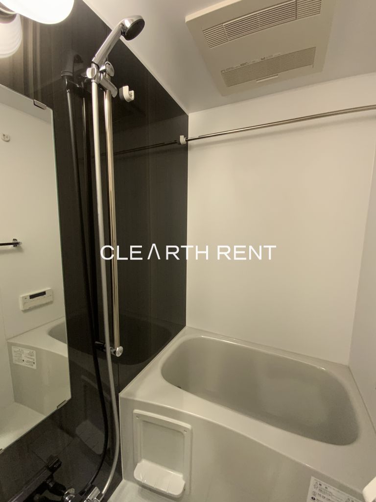 コンシェリア麻布 ＰＬＡＴＩＮＵＭ ＳＱＵＡＲＥ10階 雨の日も安心の浴室乾燥機能付き