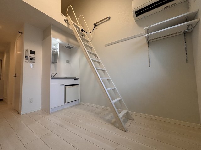 イル・ソーレ桜ヶ丘0102号室 寝室