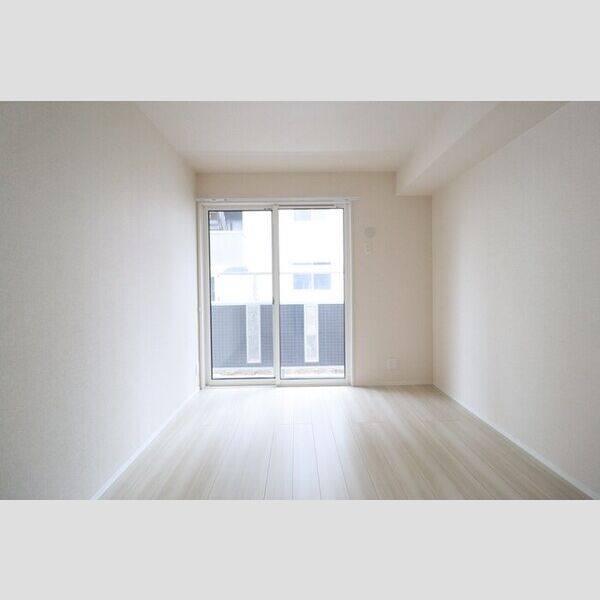 フォレストおおたか　Ⅰ102号室 洋室6帖