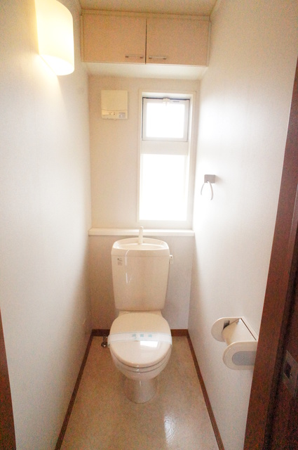 ＳＡＬＡ八幡0202号室 トイレ