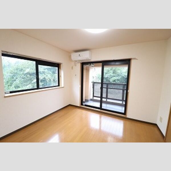 コモード　A203号室 洋室