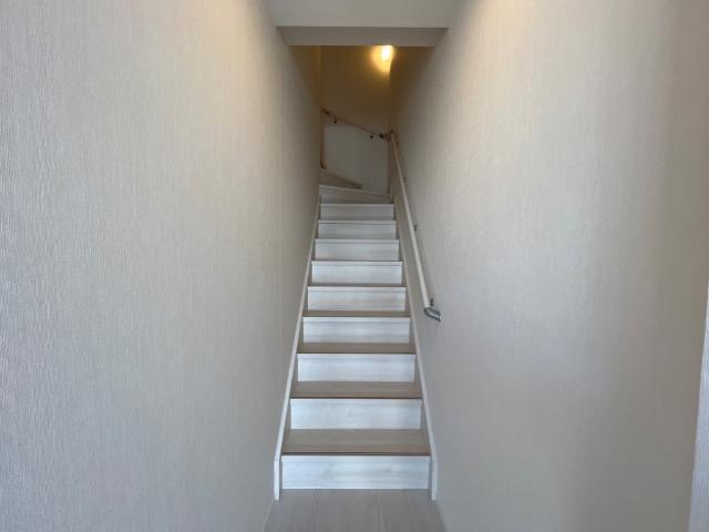 プルトワ201号室 階段