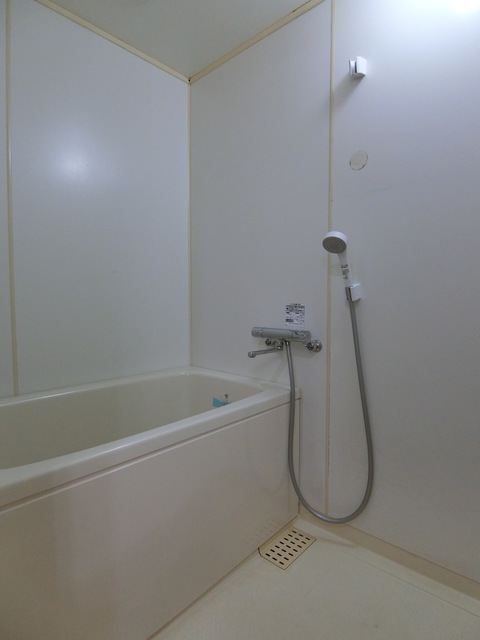 グリーンパーク田園１８号0102号室 お風呂