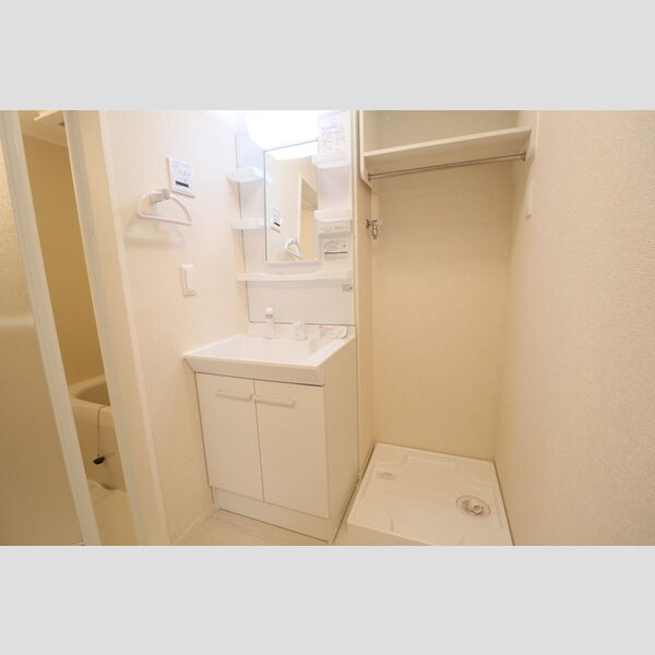 エスペランサ八幡宿302号室 洗面所